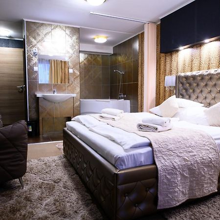 Palermó Panzio Hotel Nyíregyháza Esterno foto