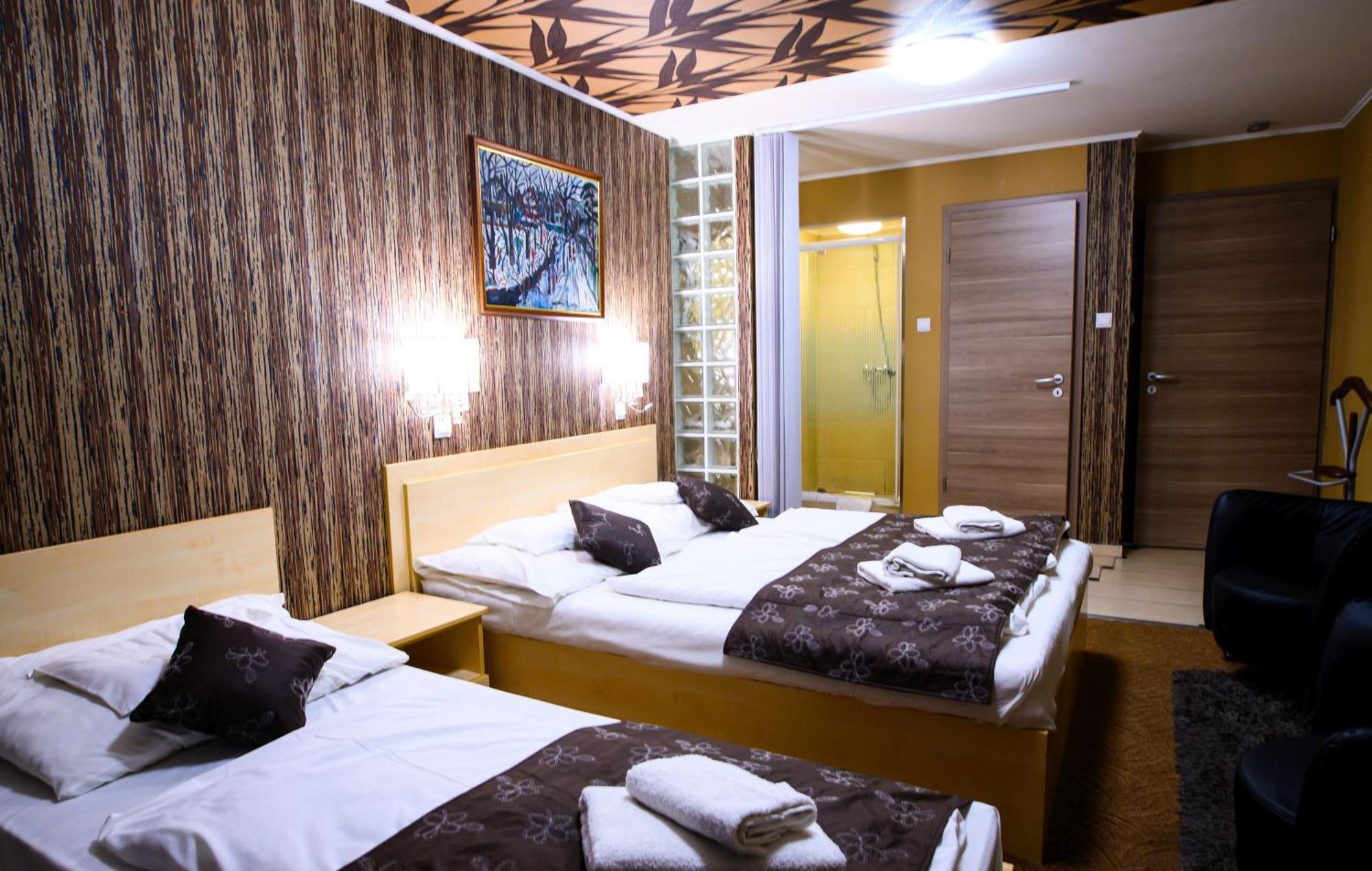 Palermó Panzio Hotel Nyíregyháza Esterno foto