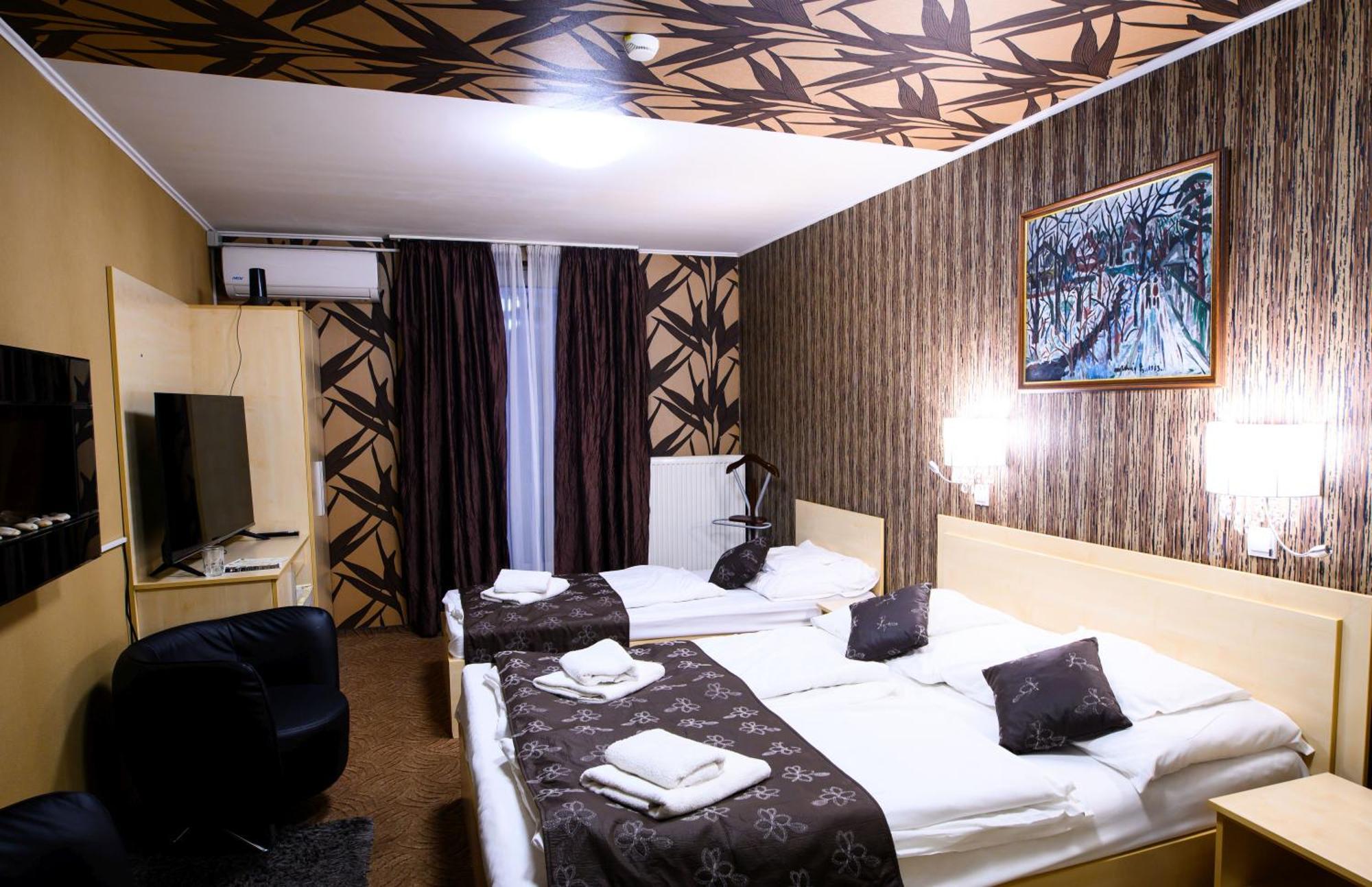 Palermó Panzio Hotel Nyíregyháza Esterno foto