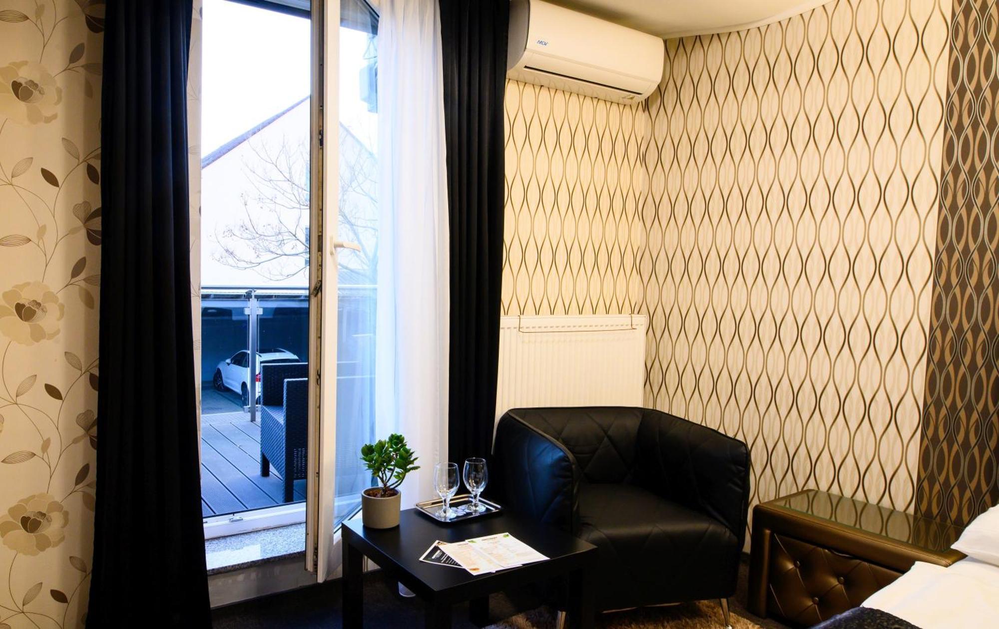 Palermó Panzio Hotel Nyíregyháza Esterno foto